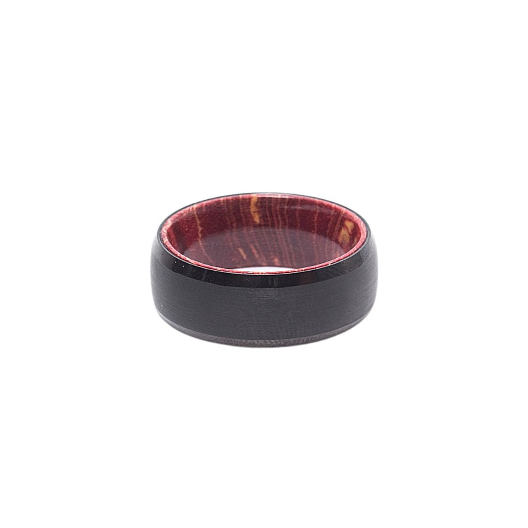 Bague en tungstène et bois d'érable infusé rouge ((22)) noyau en bois multicolore